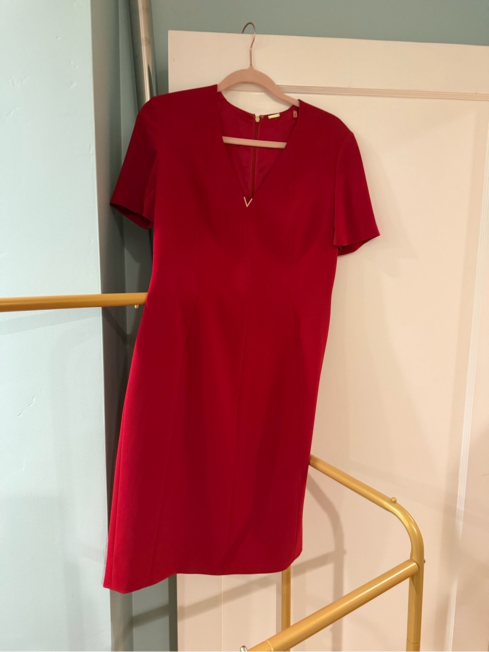 Classic Red V-Neck Short Sleeve Dress